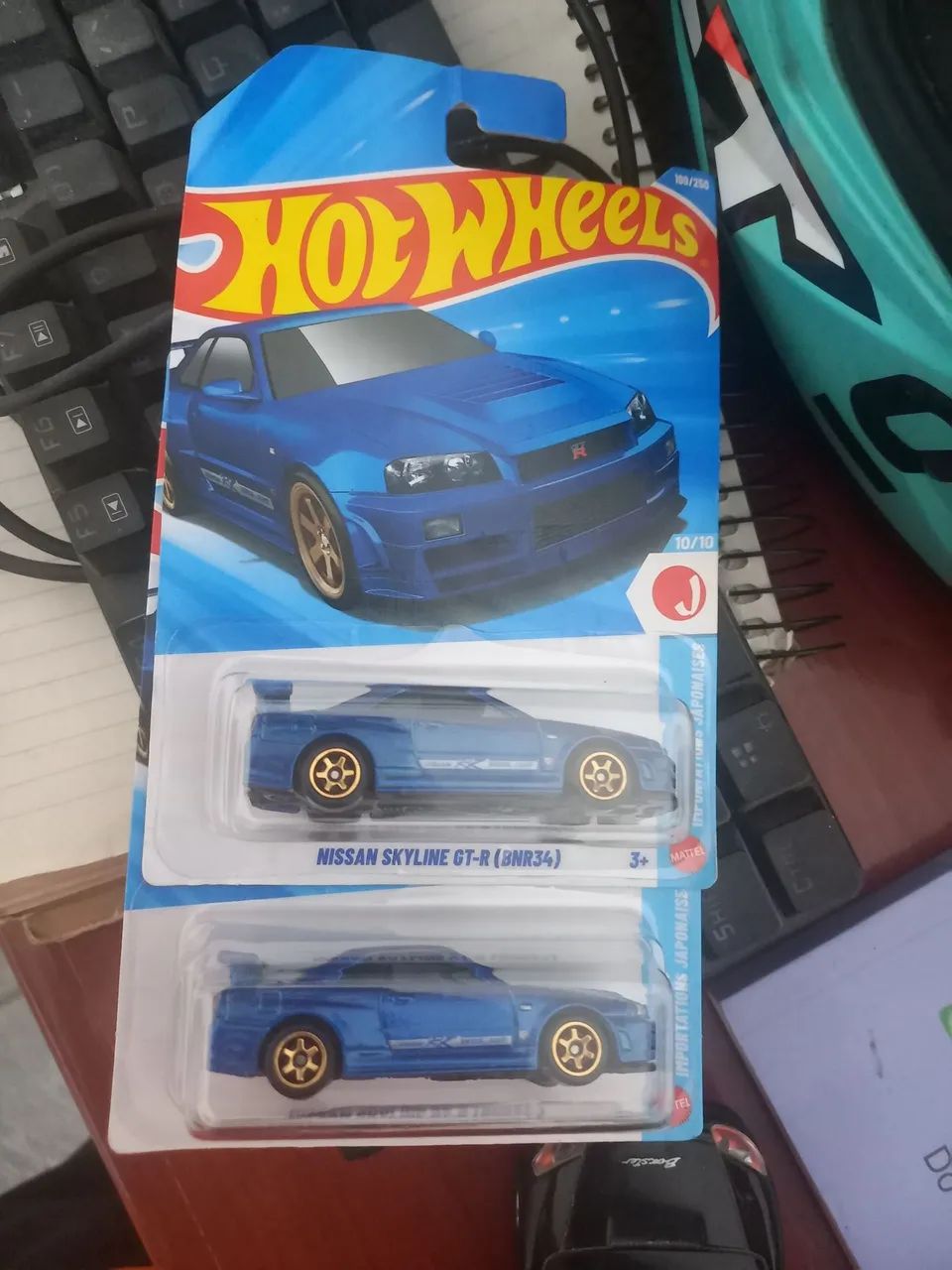 2x hotwheels skyline