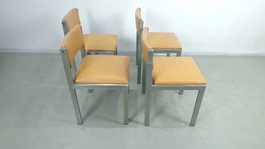 Set de 4 Cadeiras Design Década de 60, em aço cromado. Firmes e resistentes - Foto 4