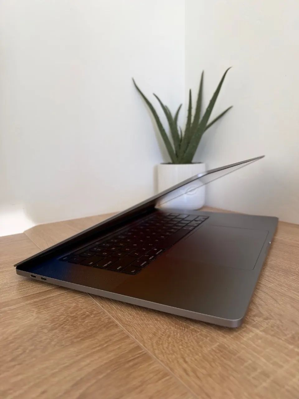 MacBook Pro 16 Core i9 16GB 1TB SSD - Foto 2