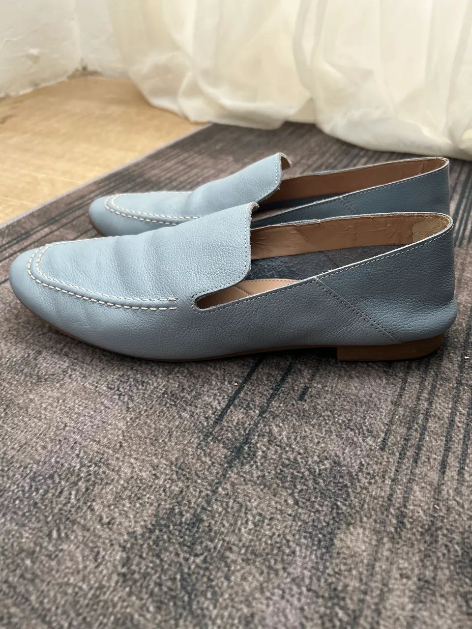 Mocassim em couro azul