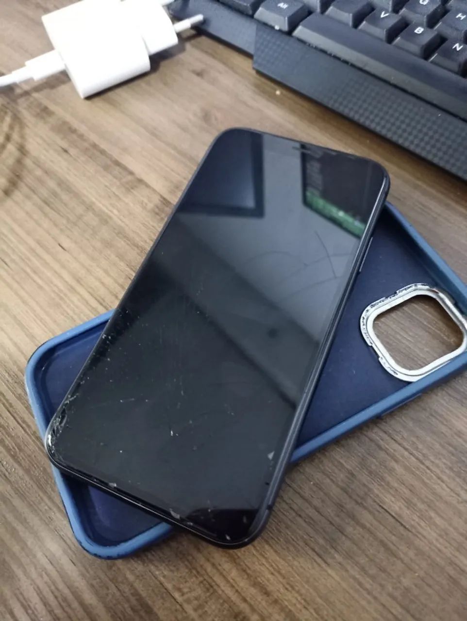 iPhone 11 Preto 128GB + Caixa e Acessórios Usado - Foto 2