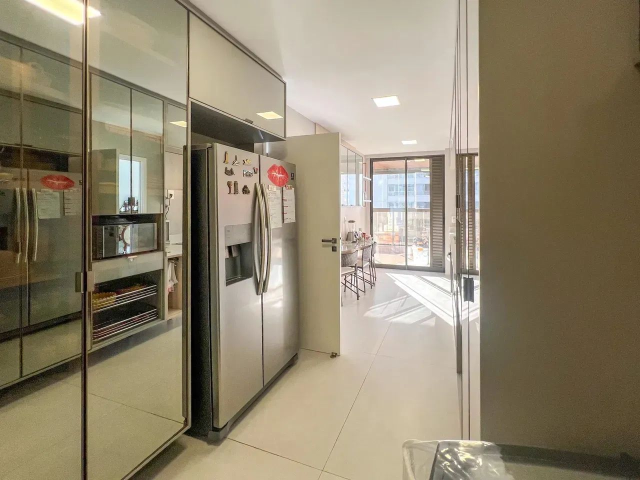 Apartamento com 3 Suítes na Ponta Dareia - Foto 2