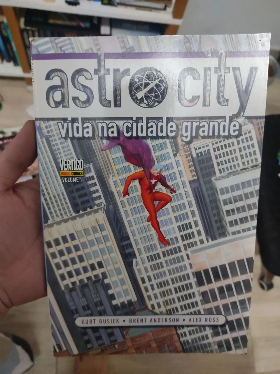 Astro City vol. 1