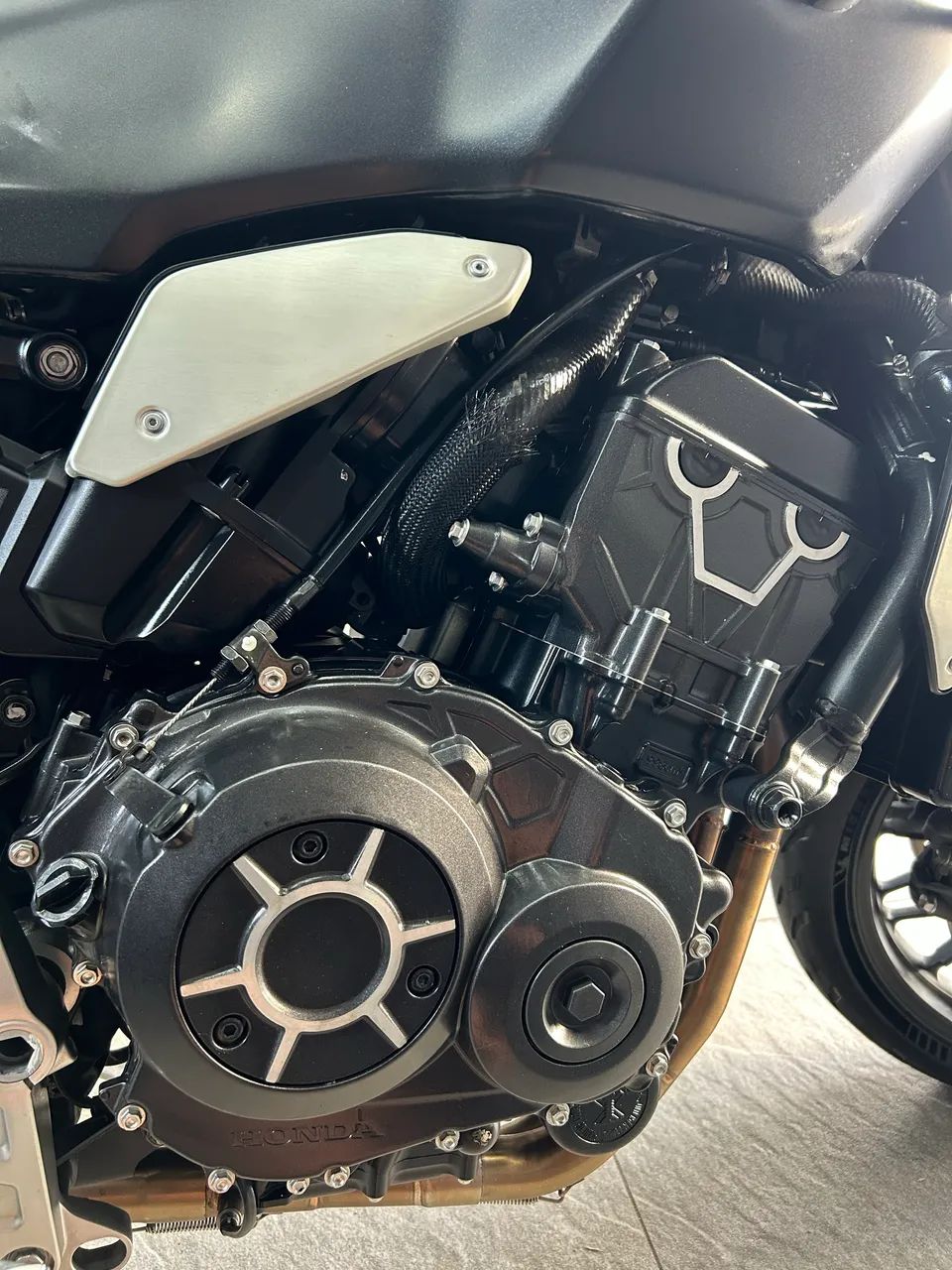CB 1000R 2024 - Foto 2