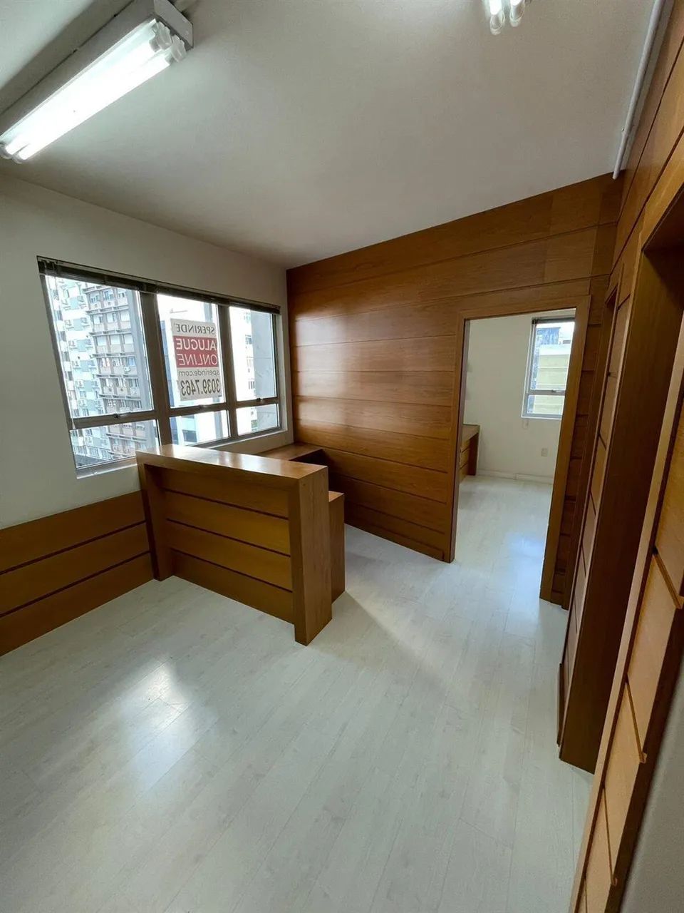 SALA COMERCIAL MOBILIADA PARA VENDA NO BAIRRO NO CENTRO