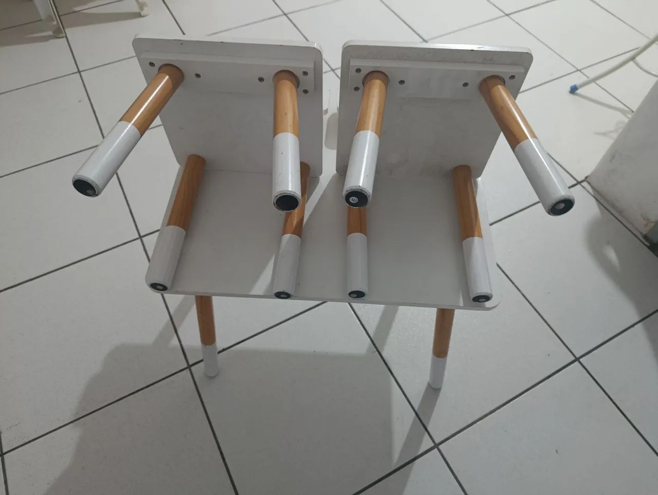 Mesa e cadeiras em madeira infantil - Foto 4