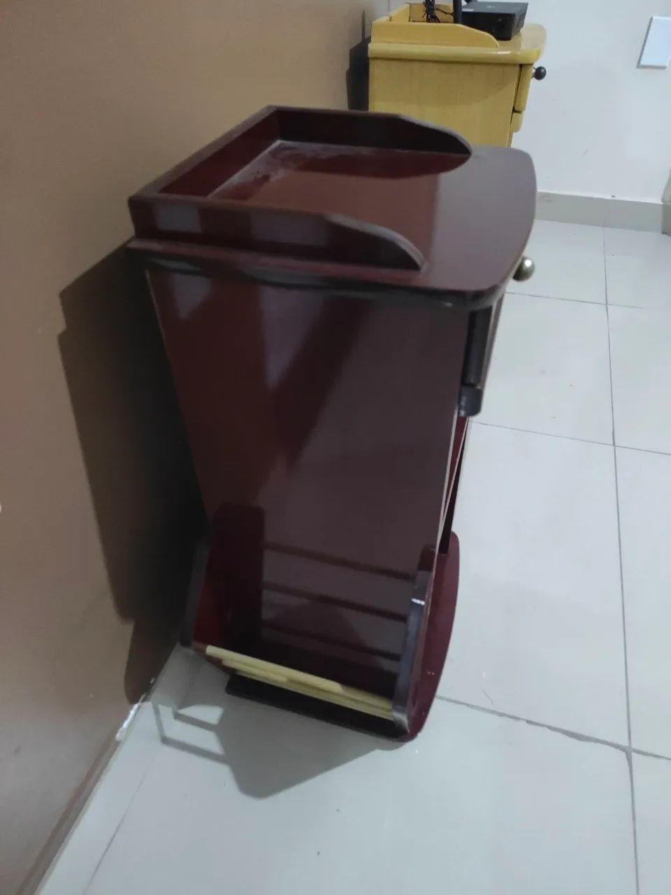 Mesinha de abaju - Foto 2