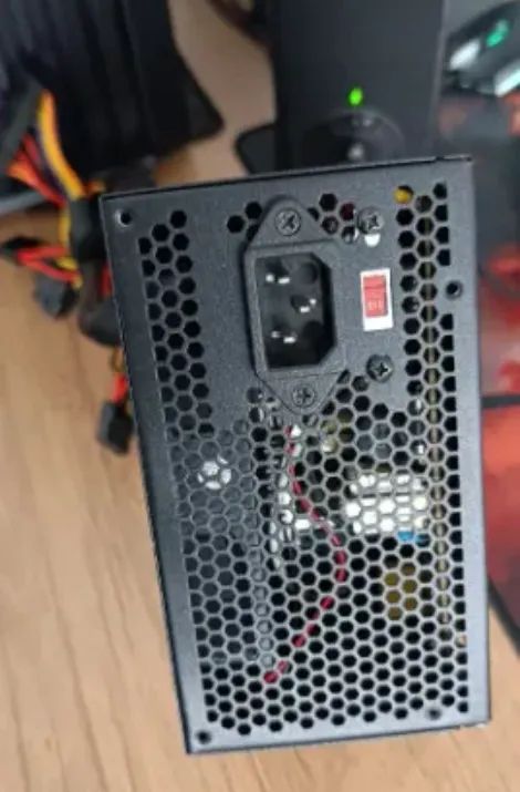 Fonte EVGA 400W 80 PLUS - Foto 2