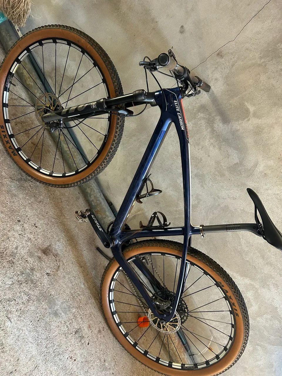 Vendo Mtb Caloi elite carbon tem 