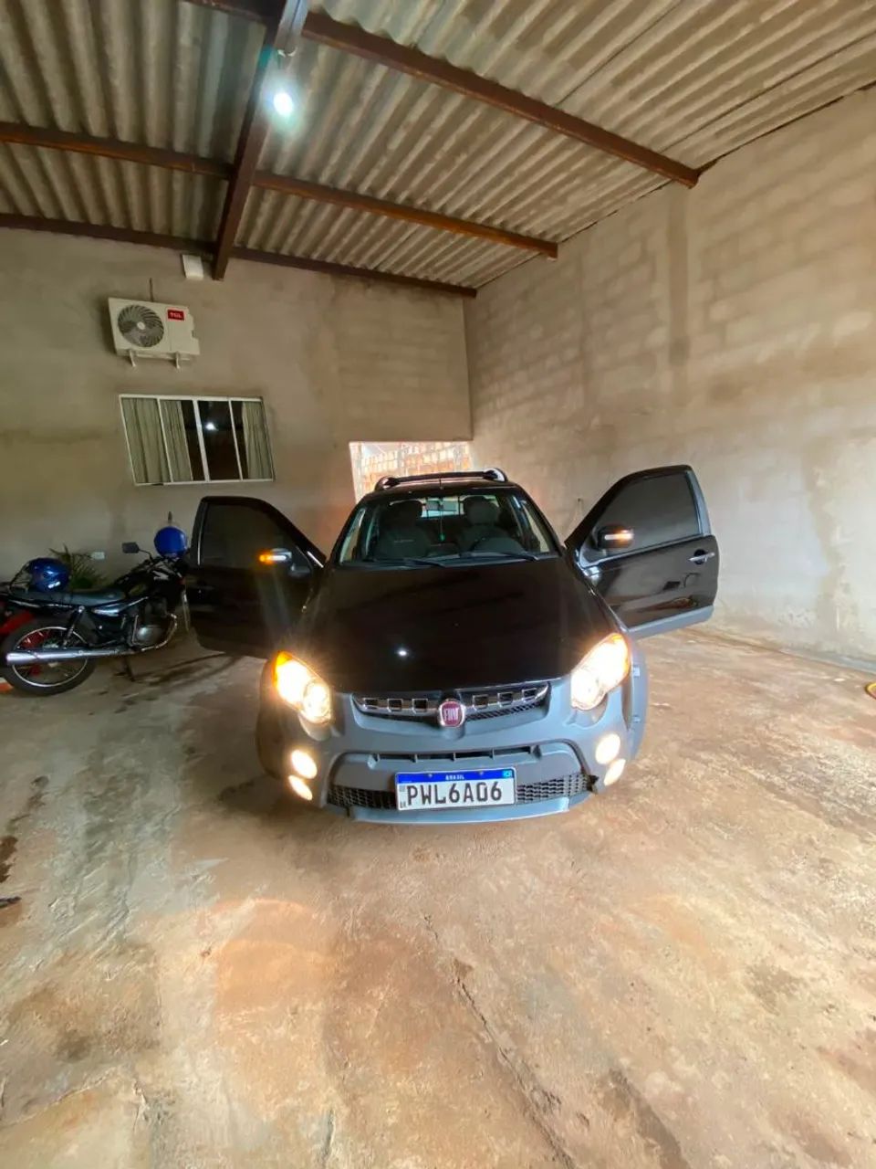 Fiat Strada Adventure Ext. 1.8 Dual. Flex CD 2016 - Foto 2