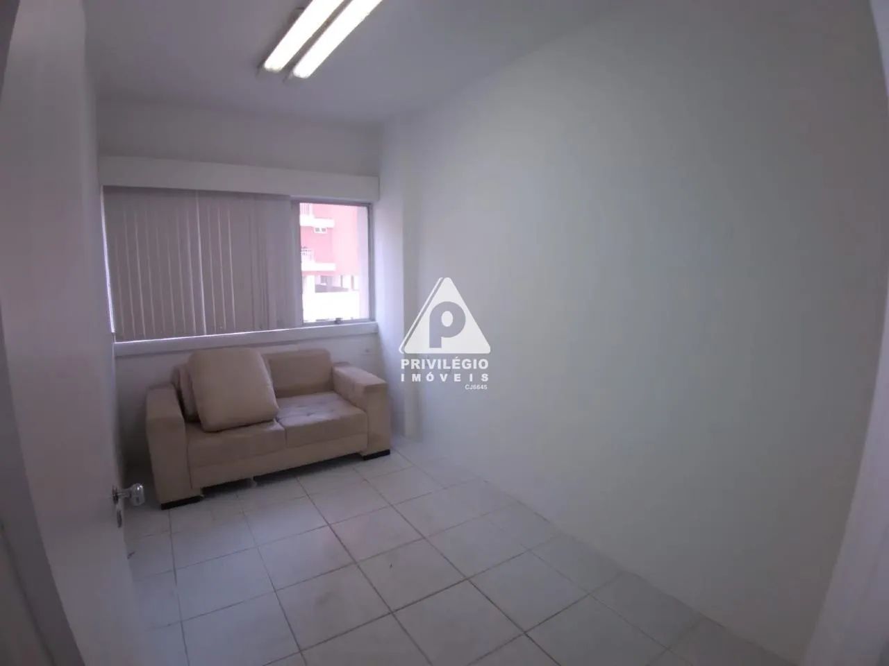 Oportunidade de Consultório: Sala Comercial 35m² | 6 Cômodos | ao Lado da Praça N.S. da Pa - Foto 2