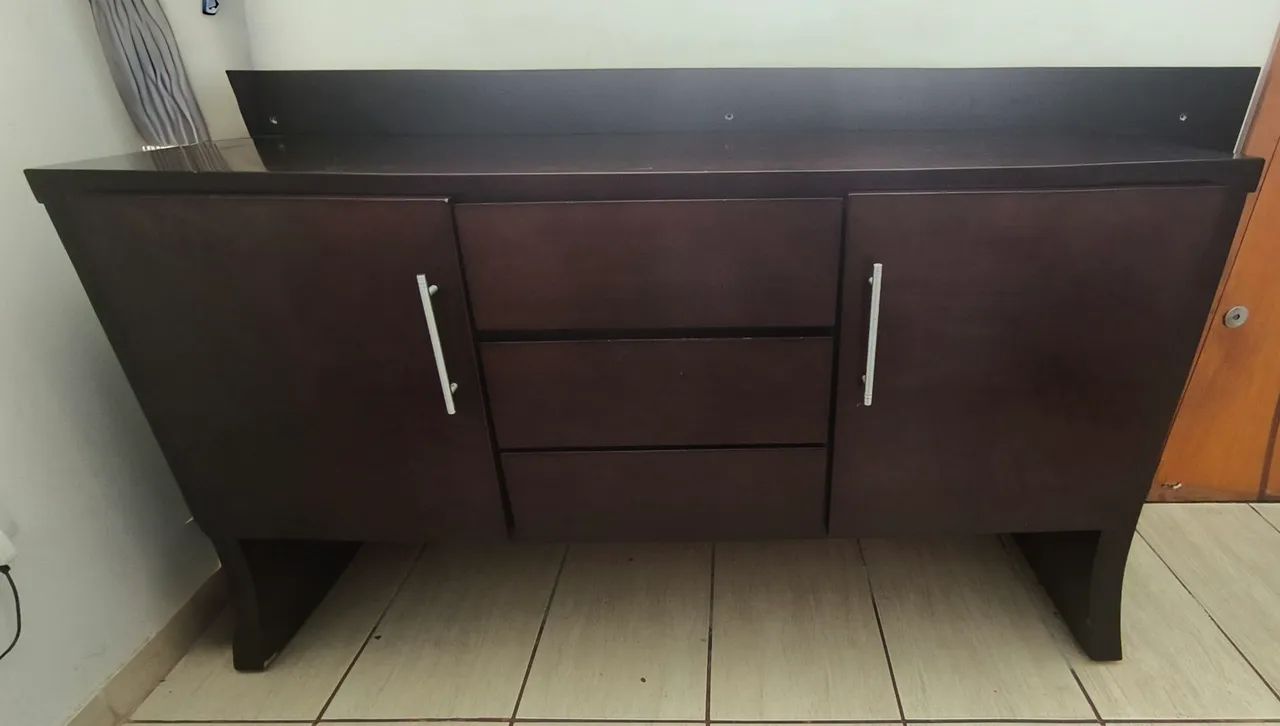Mesa de jantar com cadeiras e aparador Buffet - Foto 4