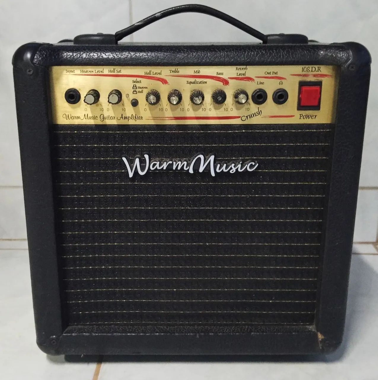 Cubo de guitarra warm música.