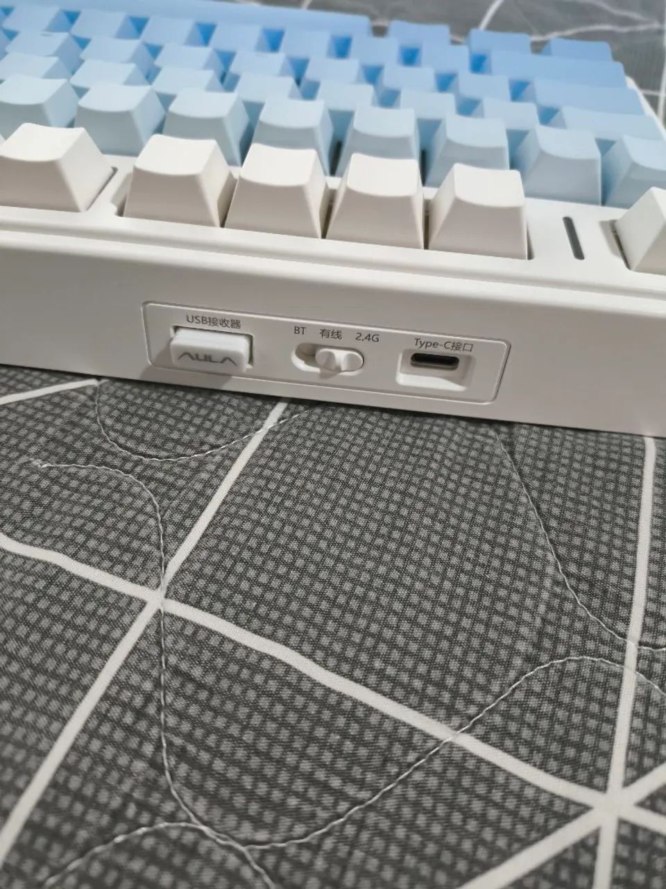 Teclado mecânico AULA F75 - Gradient Blue - Foto 3