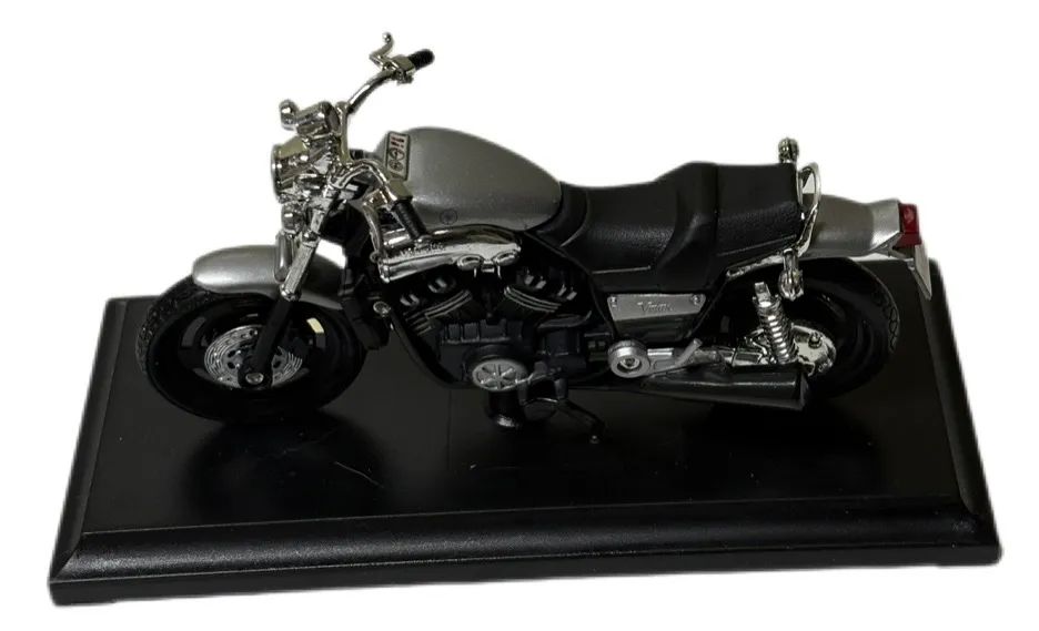Miniatura Moto Yamaha Vmax - Maisto 1:18 - Foto 4