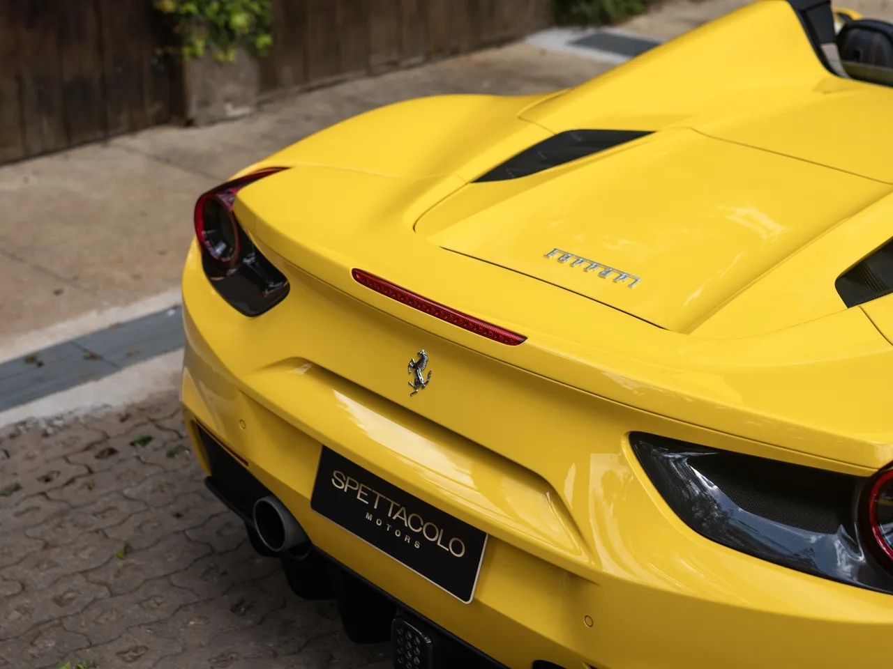 Ferrari 488 Spider 3.9 V8 670cv, foto 15 de 20