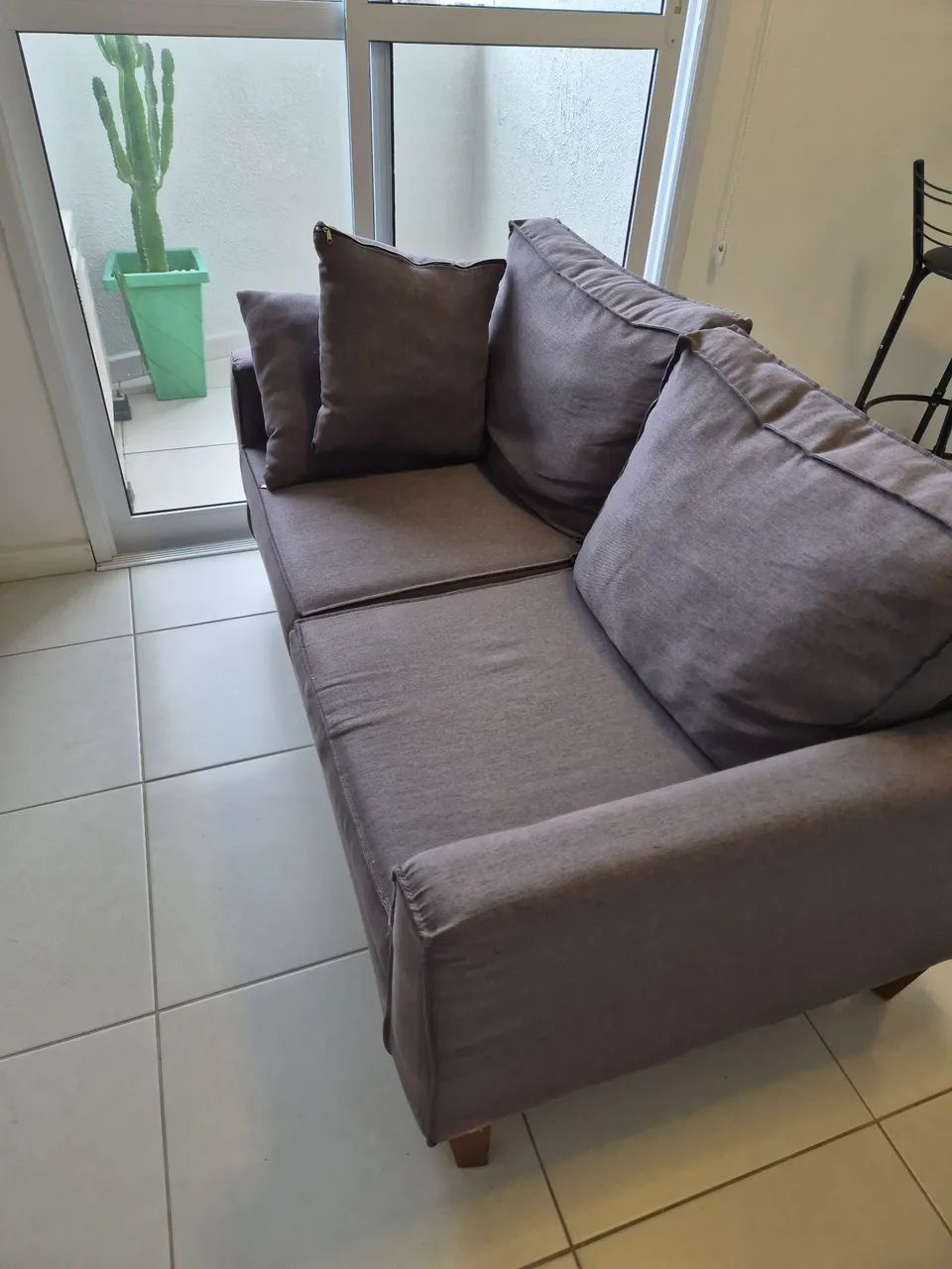 Sofa mobly 2 lugares 