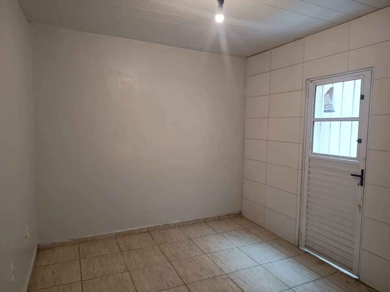 Aluga-se Kit Net próximo ao Campos Elíseos e jardim alvorada  - Foto 3