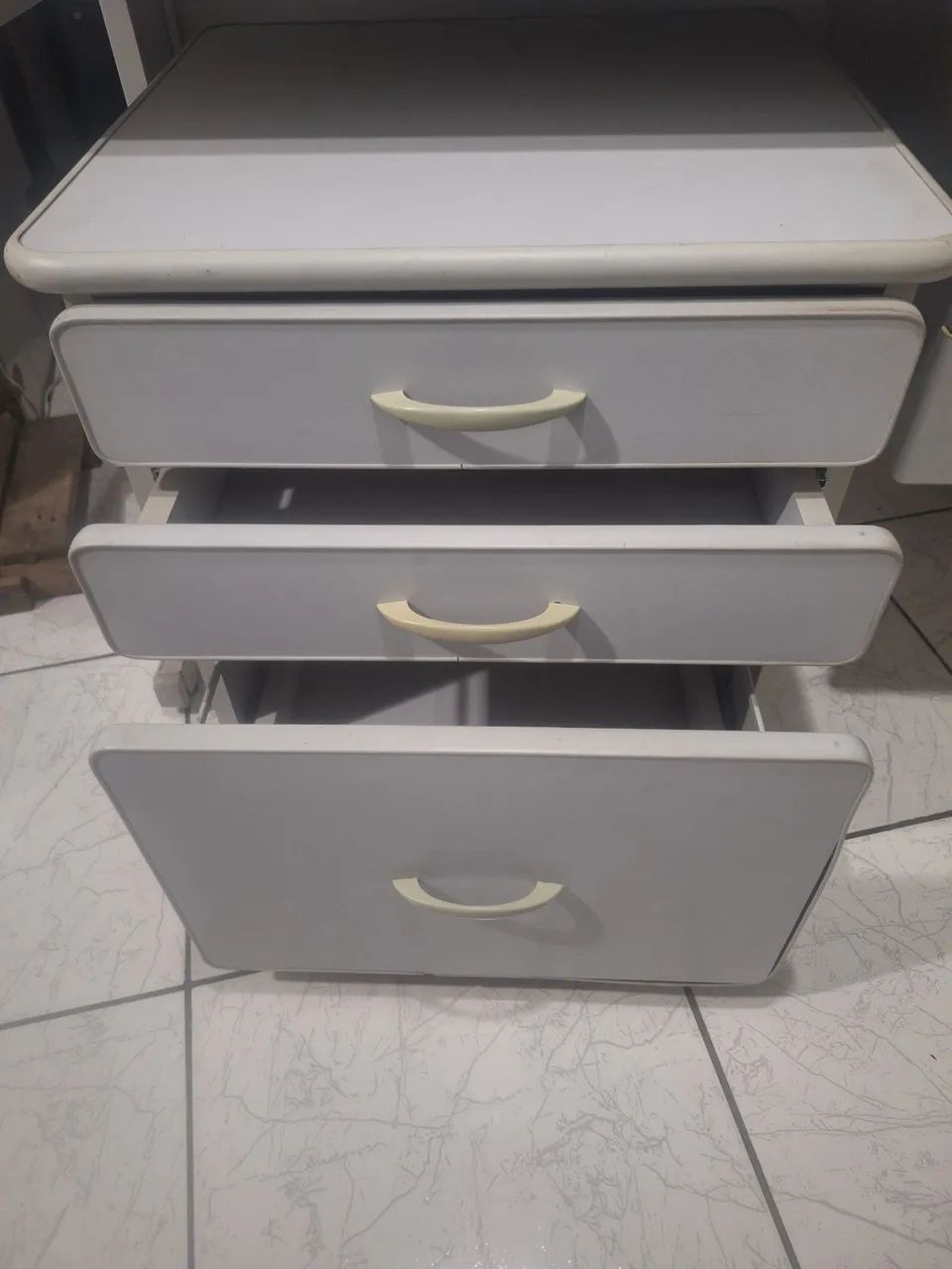 Mesa para Escritório com Gaveteiro  - Foto 4