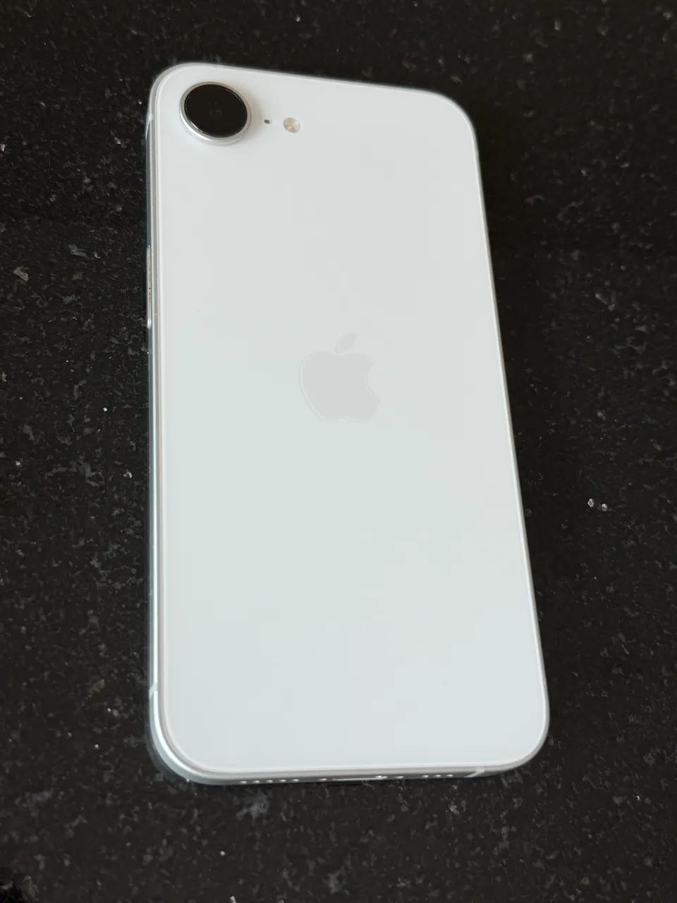 Iphone 16e 256gb - bateria 95%. Comprado nos EUA. - Foto 3
