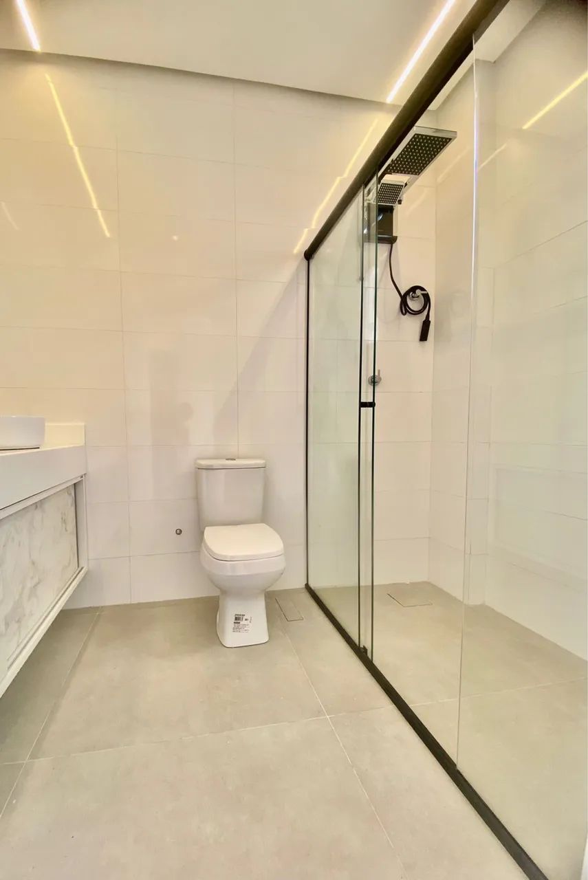 CASA COM TRÊS QUARTOS E GARAGEM BAIRRO LIBERDADE - Foto 5