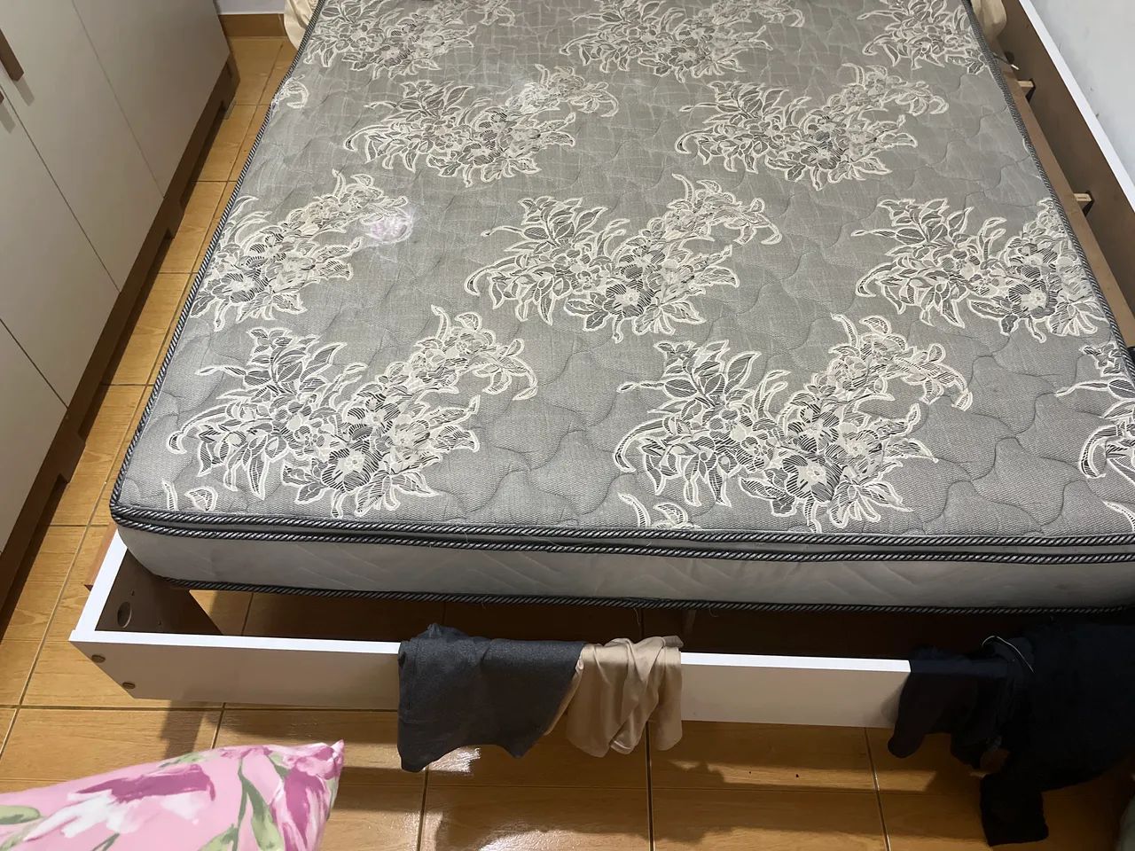 Colchão Cinza Umaflex