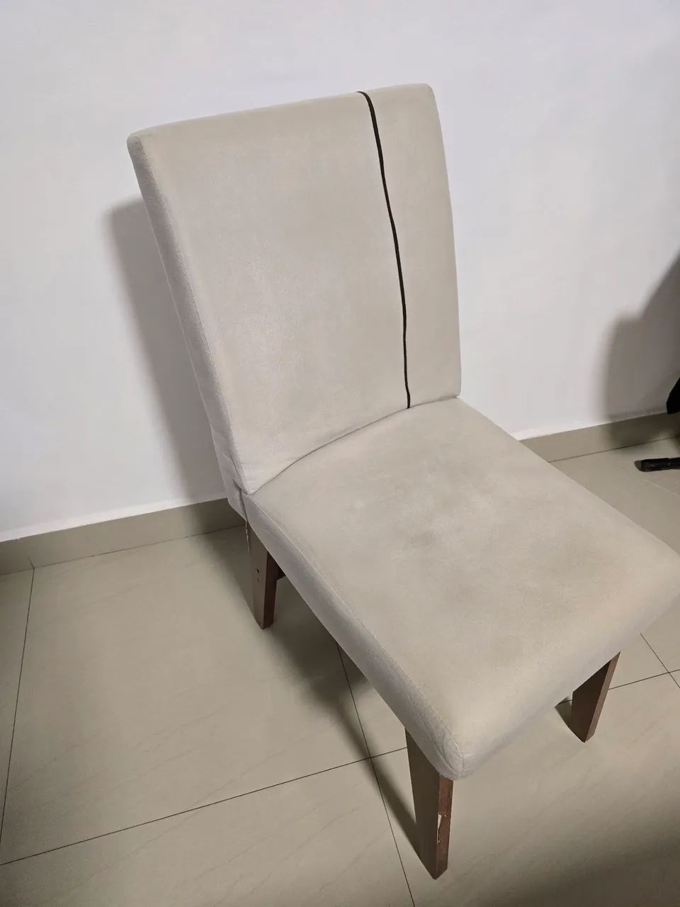 Conjunto 4 cadeiras de jantar creme com listra pernas de mdf marrom - Foto 4