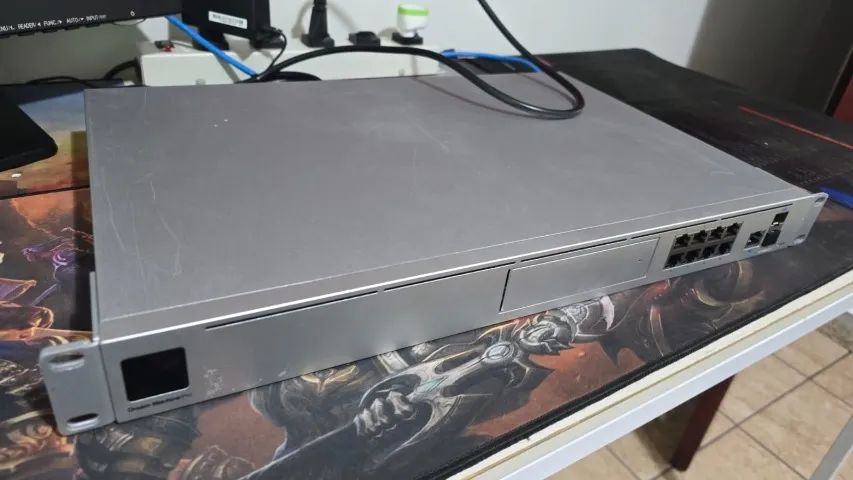 Dream Machine Pro UDM-Pro Unifi Ubiquiti - Usado  - Foto 4