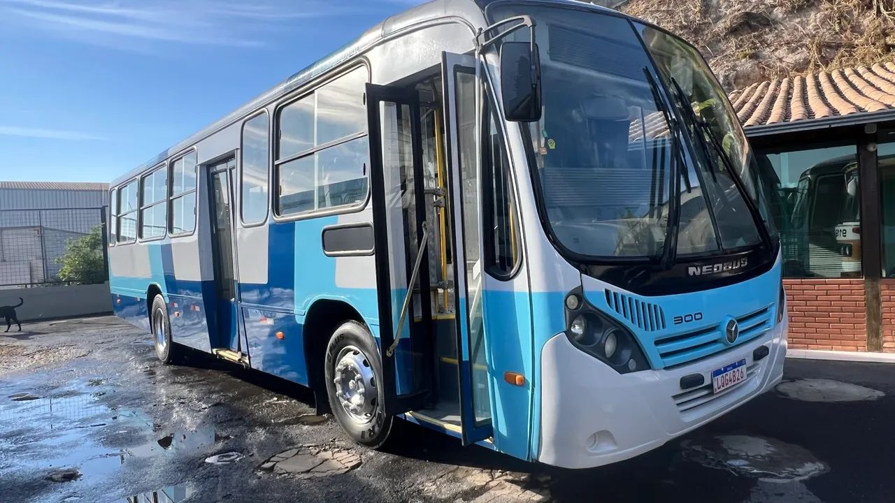 ÔNIBUS NEOBUS CURTO 2011/11 - Foto 4
