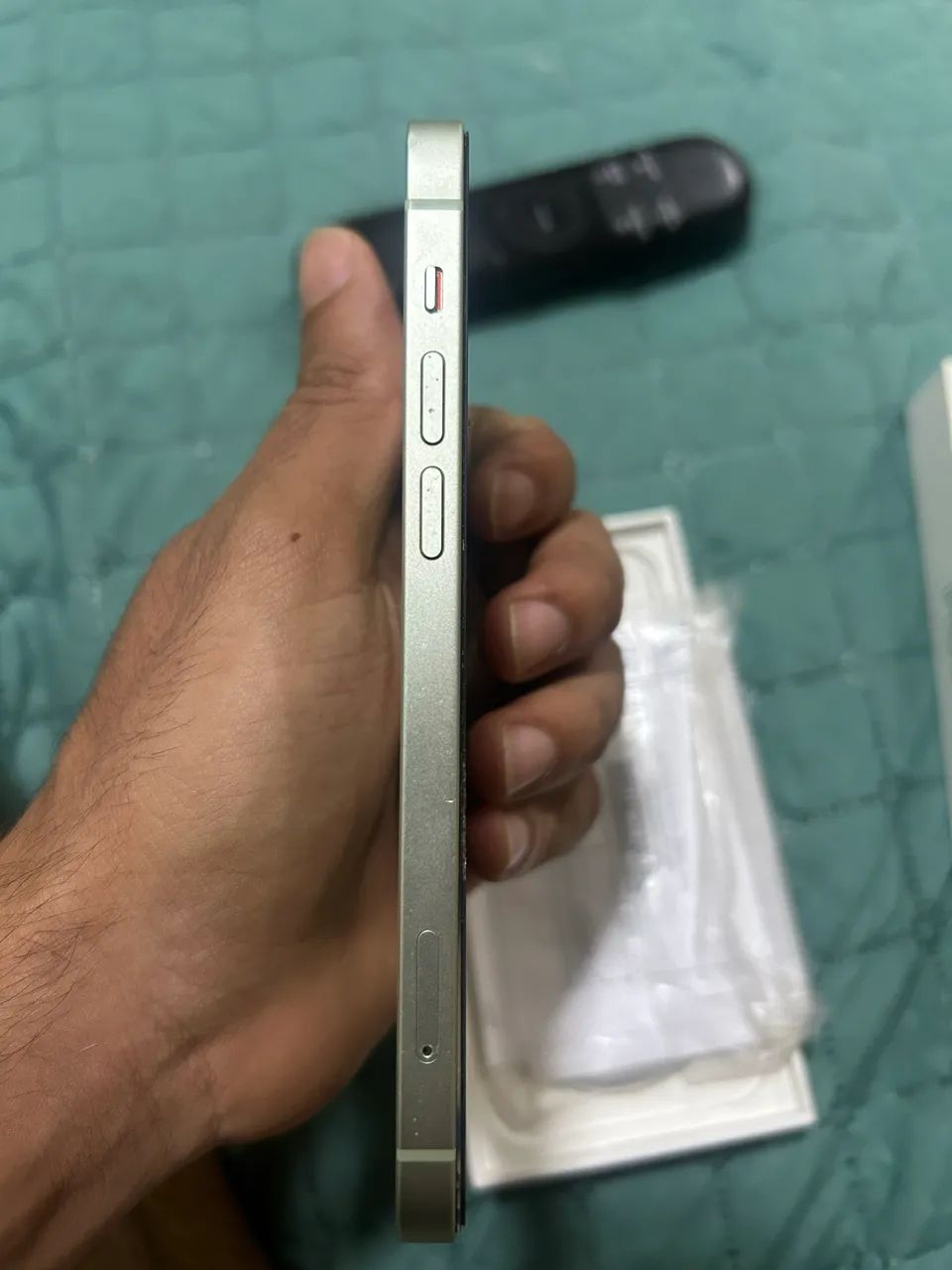 iPhone 12 para retirada de peças (placa oxidada) - Foto 2