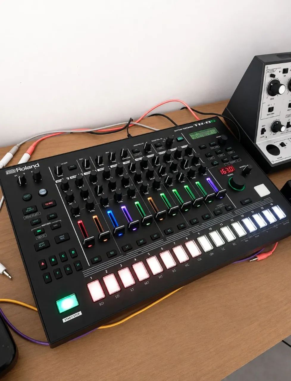 Roland TR-8S - Foto 2