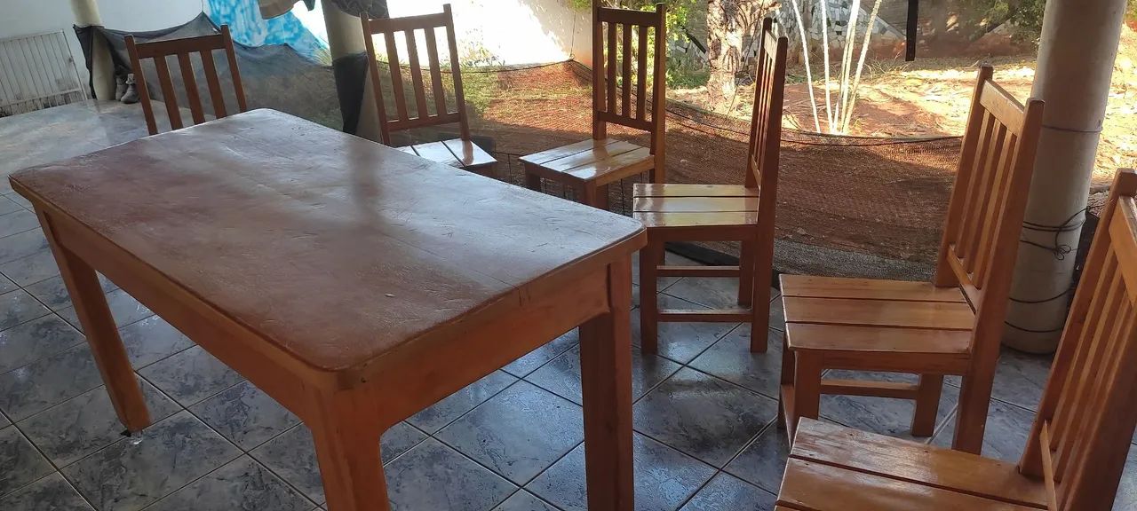 Mesa madeira 6 lugares  - Foto 4