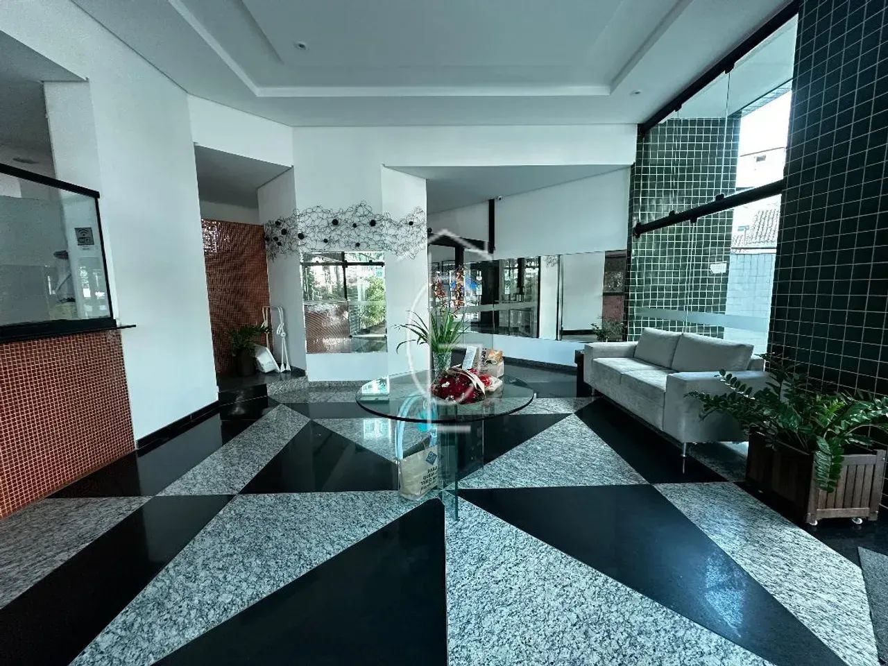 Lindo apartamento reformado e mobiliado no Espinheiro - Foto 4