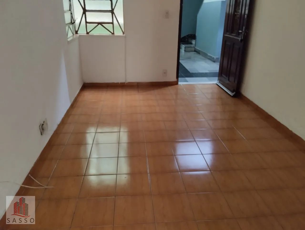 Alugo apartamento no Belém.