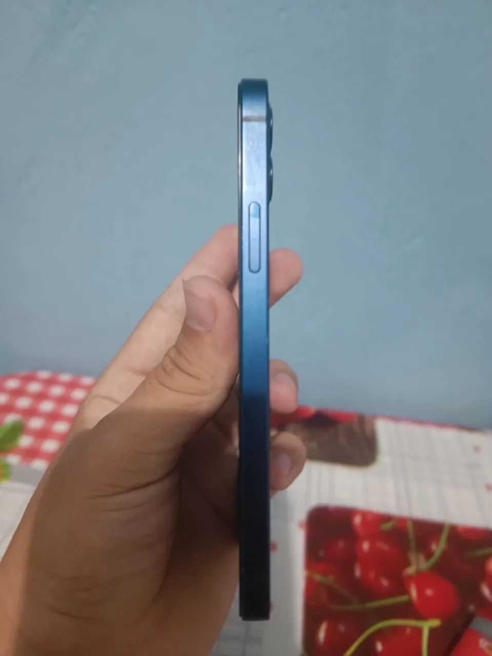 iPhone 12 normal 64gb fece id funcionando tudo filé bem conservado