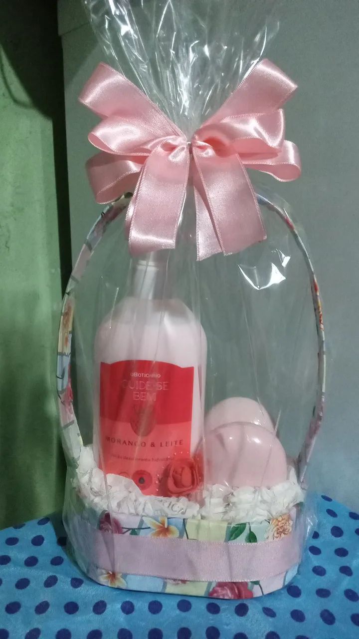 Presente feminino -contém creme de 400ml Boticário +dois sabonetes eudora dia das mães 