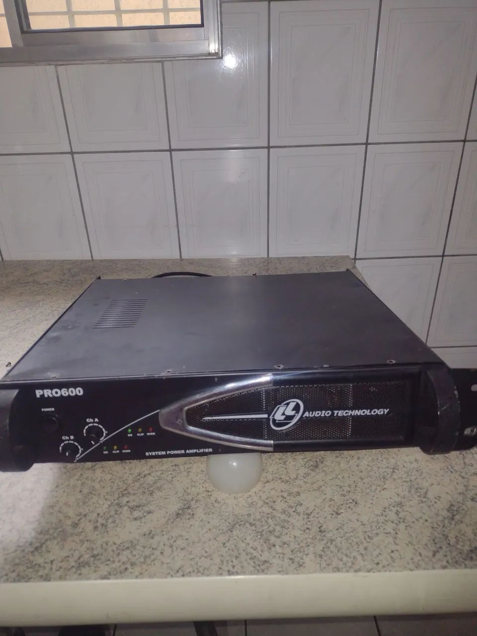 AMPLIFICADOR LL AUDIO TECHNOLOGY PRO600