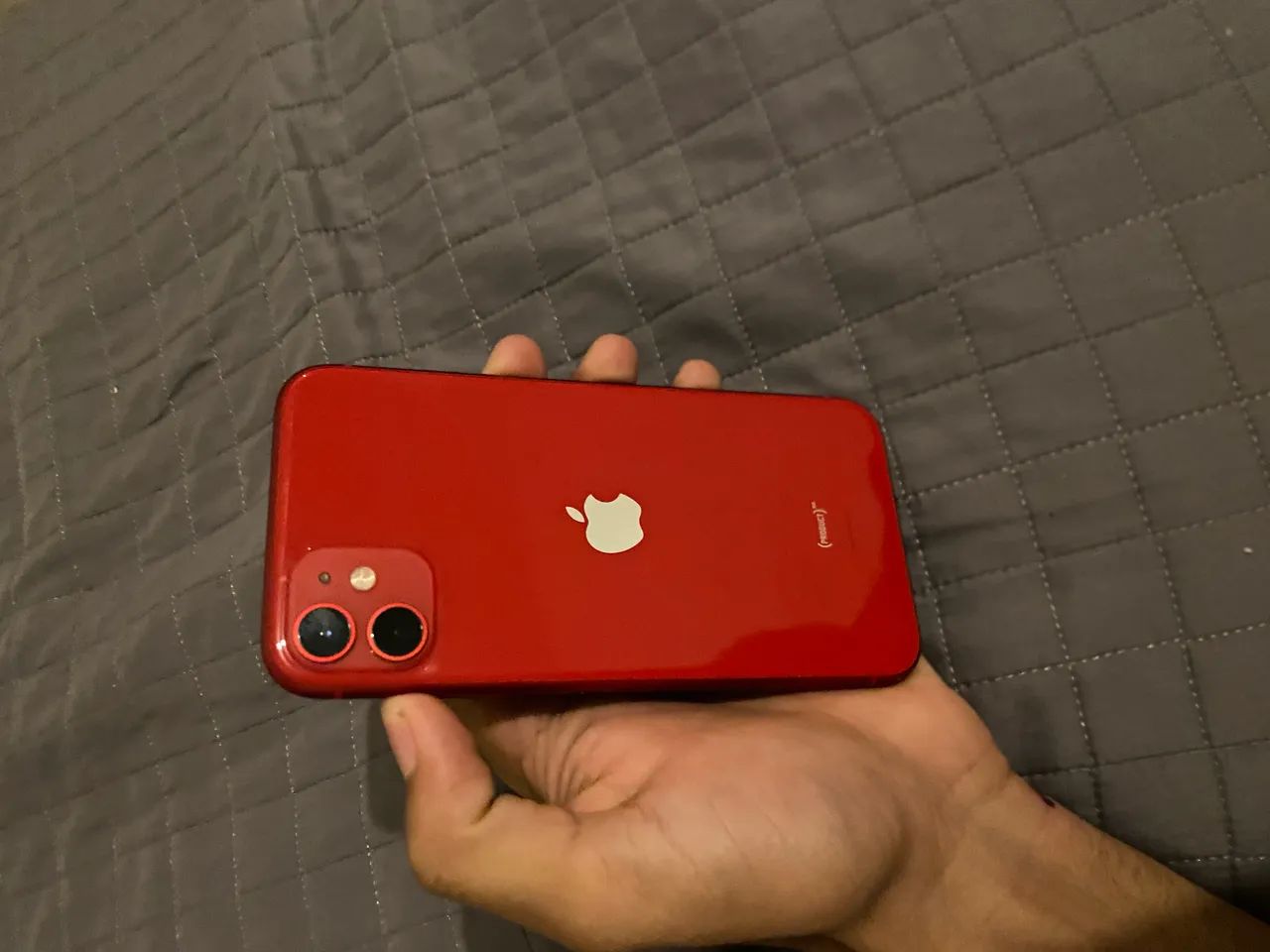 vendo iphone 11 vermelho 64gb - Foto 3