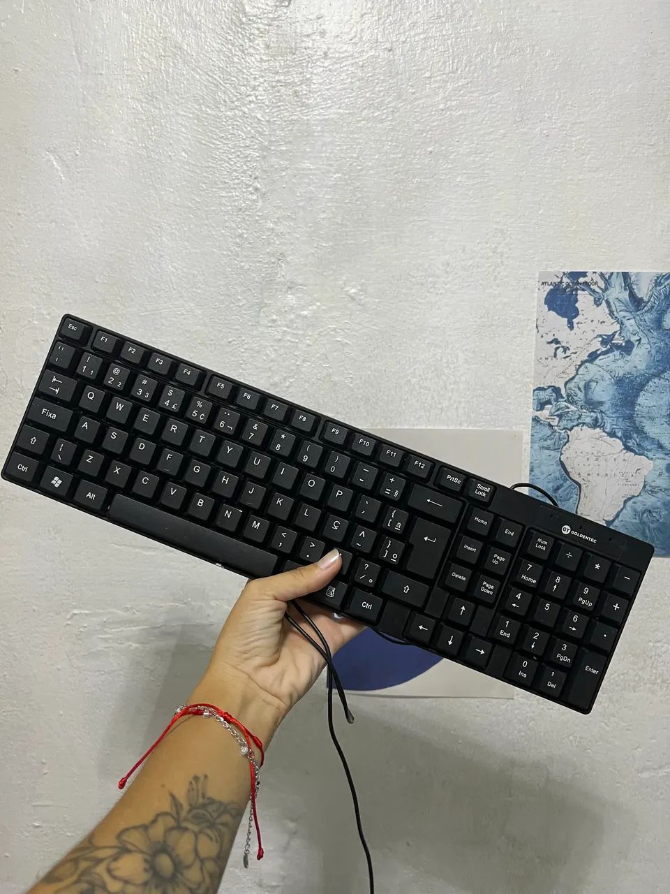 Monitor, teclado e mouse