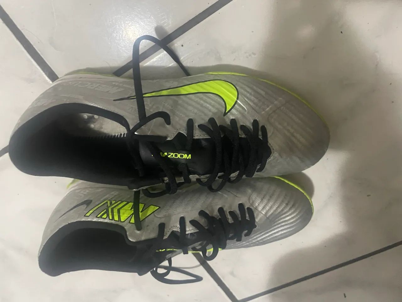 Chuteira original Nike 39 - Calçados Esportivos - Conceição