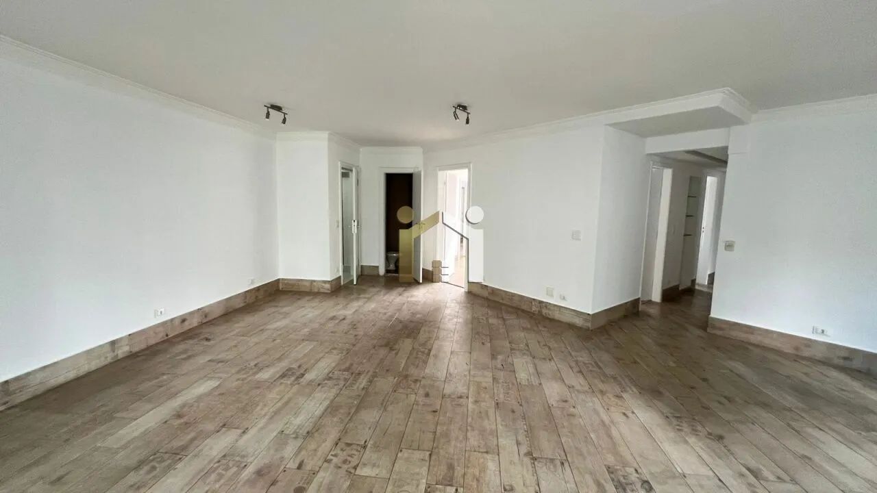 Apartamento no Itaim com 143m², 3 dormitórios sendo 1 suíte e 2 vagas de garagem. - Foto 3