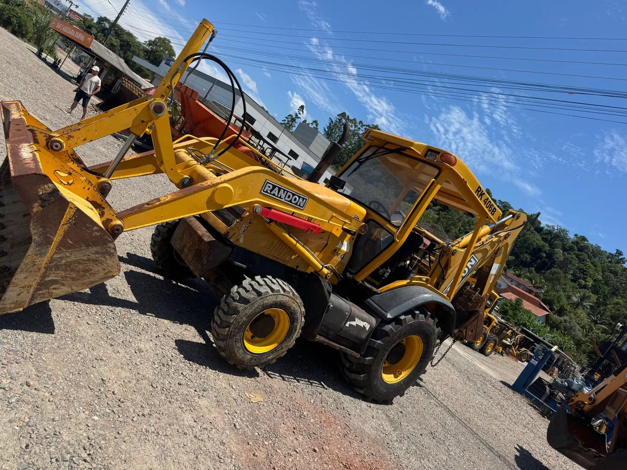 Retroescavadeira RANDON rk406B 4x4 - Foto 3