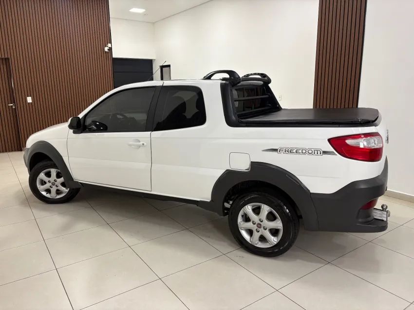 Fiat Strada Freedom 1.4 Flex 8V CD 2020 - Foto 3