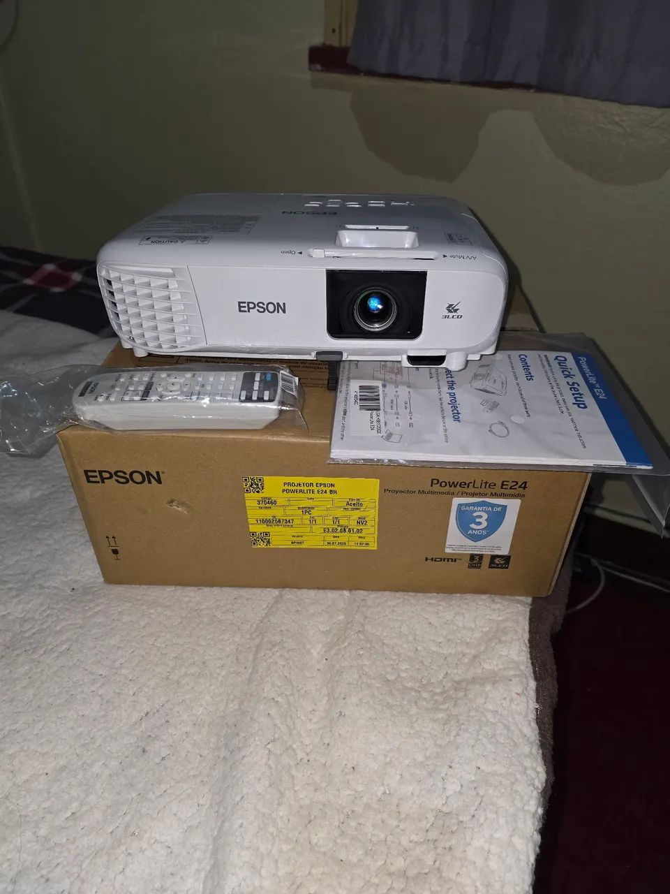 Projetor Epson E24