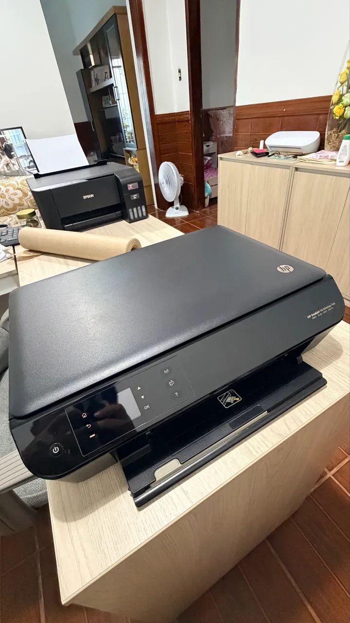Impressora Deskjet HP 3546 com cartuchos originais