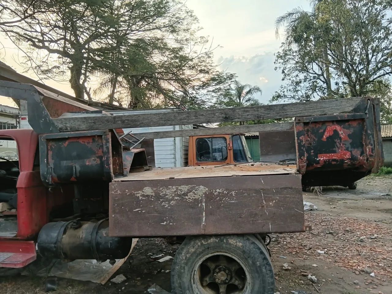 Caçambas  toco  - Foto 5