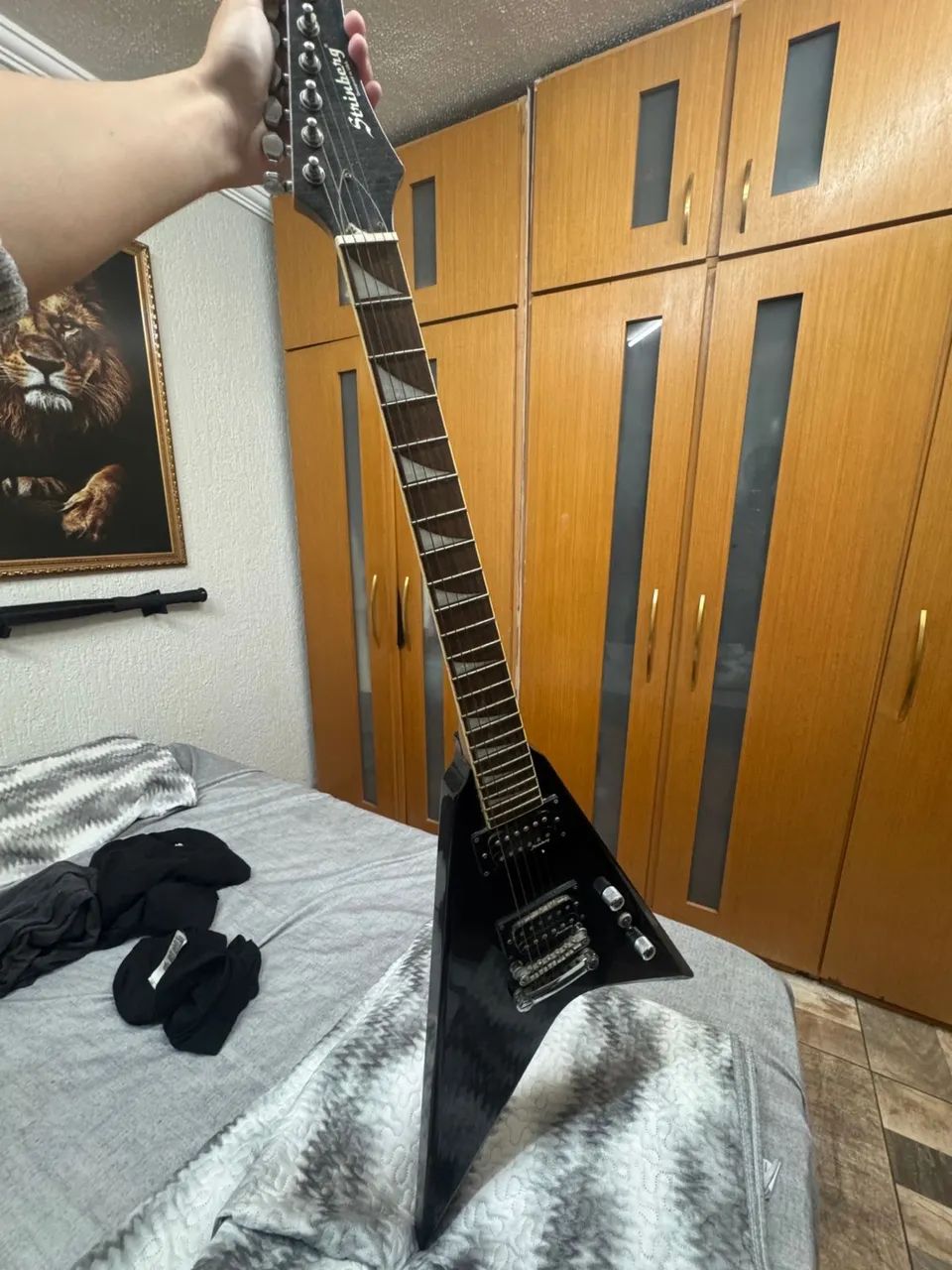 Guitarra flying V