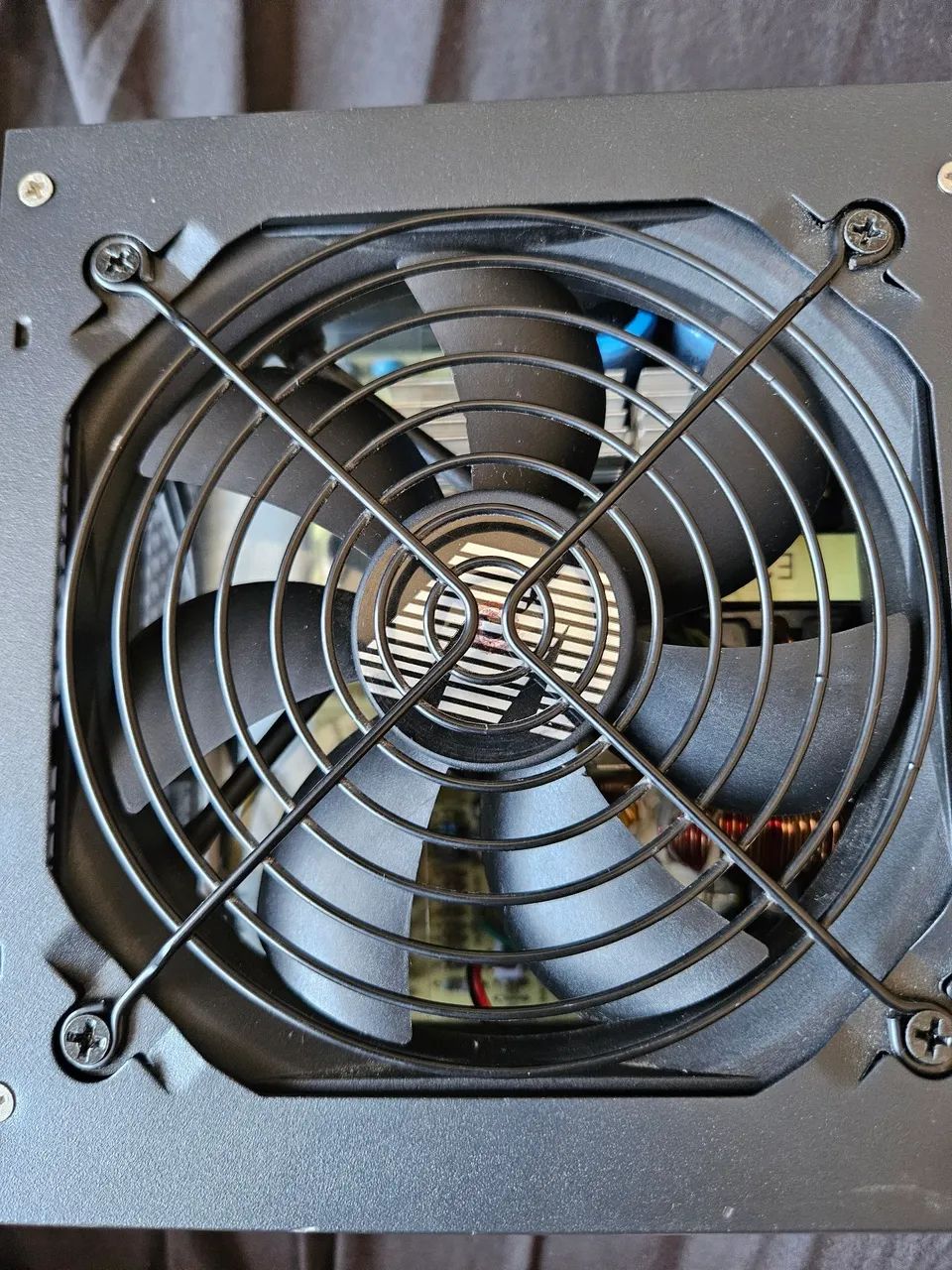 Fonte Atx 550w Gamer Pcwells Pk-550 24p. Com Cabo Cor Preto. - Foto 3