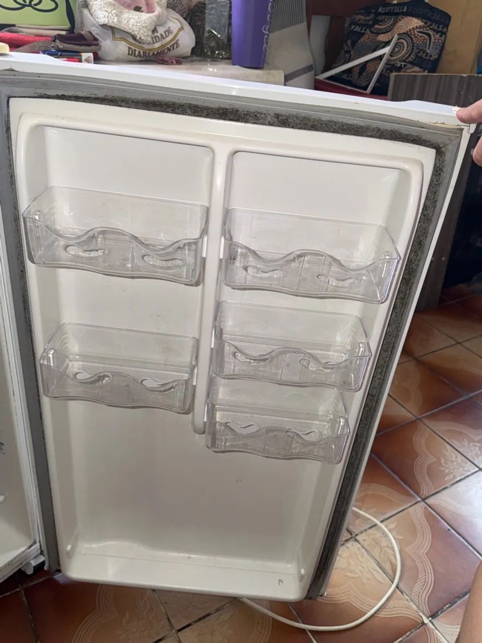 Frigobar Electrolux Branco - Foto 5
