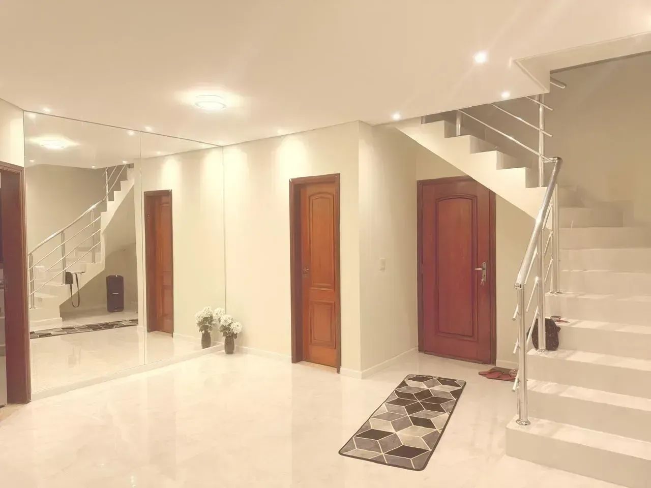 Casa para aluguel e venda com 300 metros quadrados com 4 quartos